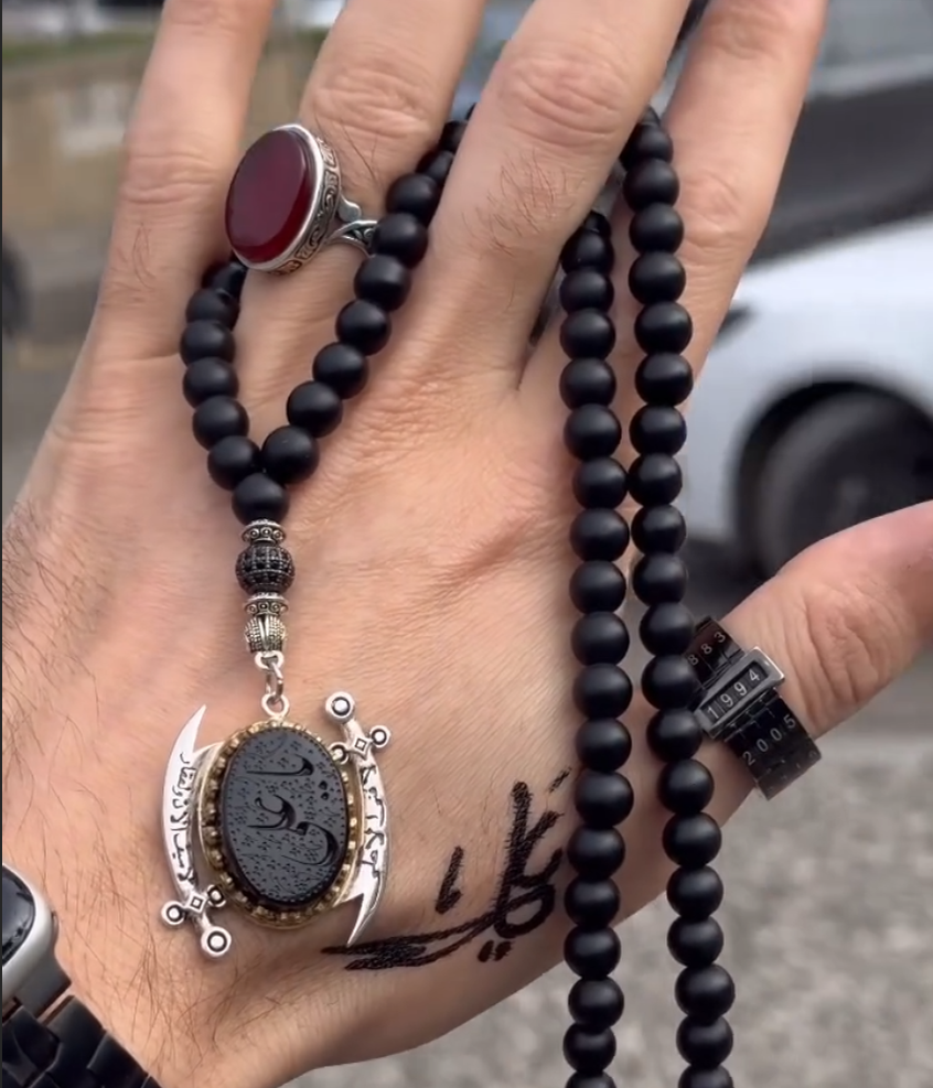 Prestige Hz. Ali Sulemani Black Dual Sword Aqeeq Tasbih– Shifa Ki Tasbeeh