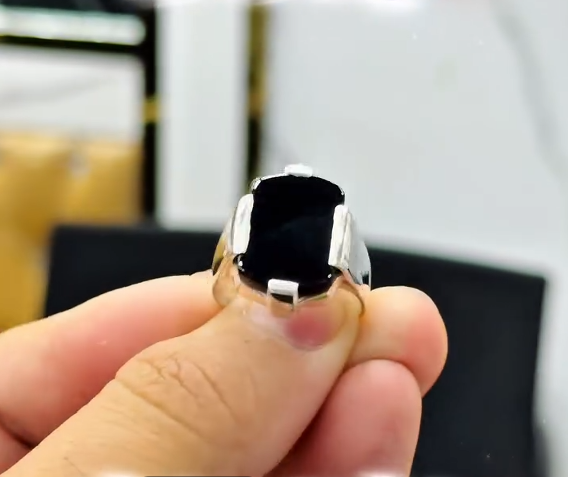 Black Yameni Aqeeq Turkish Ring Most Demanded