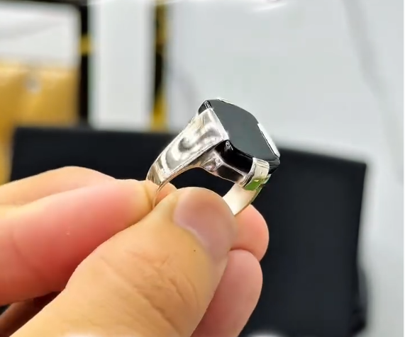 Black Yameni Aqeeq Turkish Ring Most Demanded