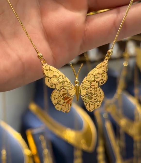 Luxury Golden Butterfly Necklace