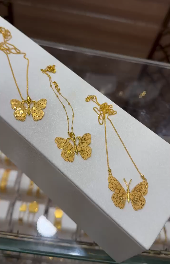 Luxury Golden Butterfly Necklace
